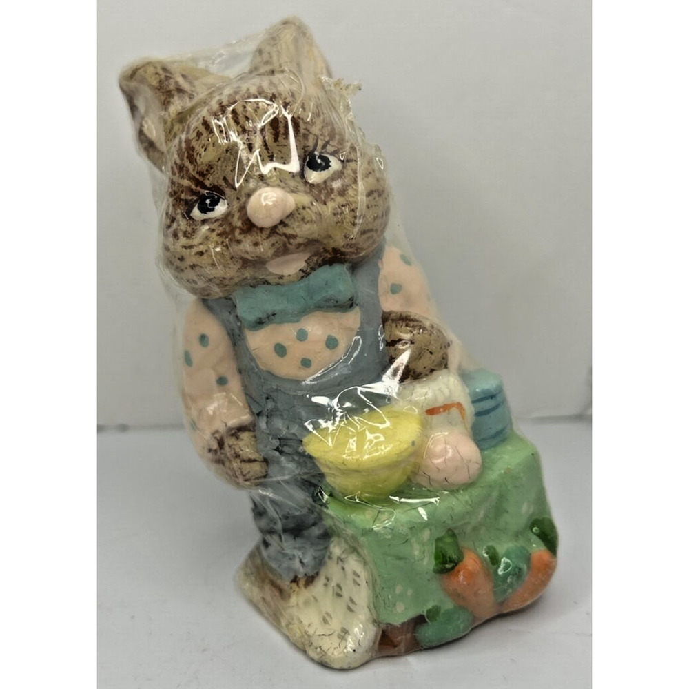 Vintage Easter Bunny Decorative Candle New in Packaging 4" SKU H368